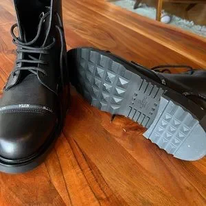 Valentino Garavani | Shoes | Valentino Mens Boots Size 43 Us  display picture 2